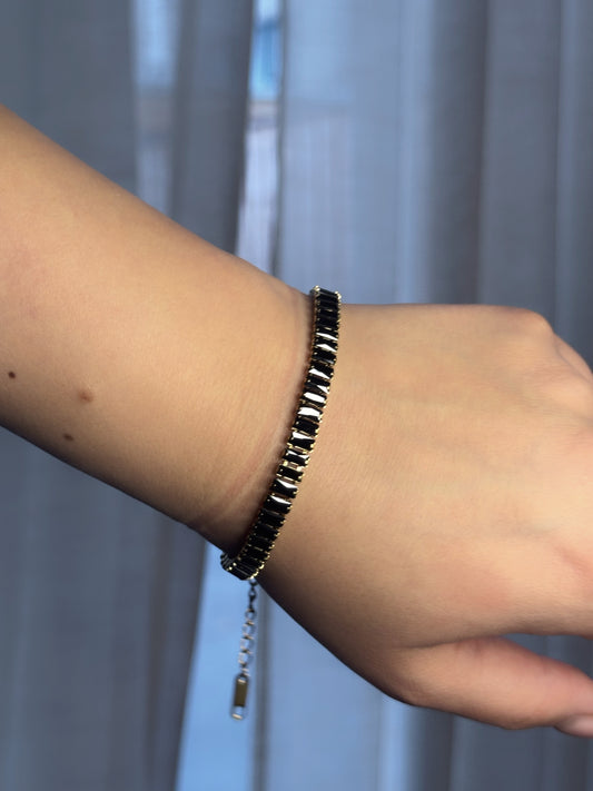 Noir Stone Bracelet | Zwarte Steentjes Armband