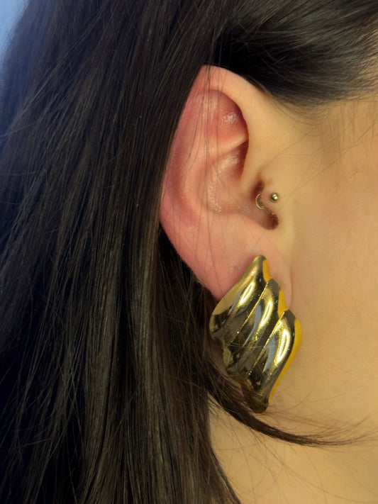 Gold Wave Statement Earrings | Gouden Golf Statement Oorbellen