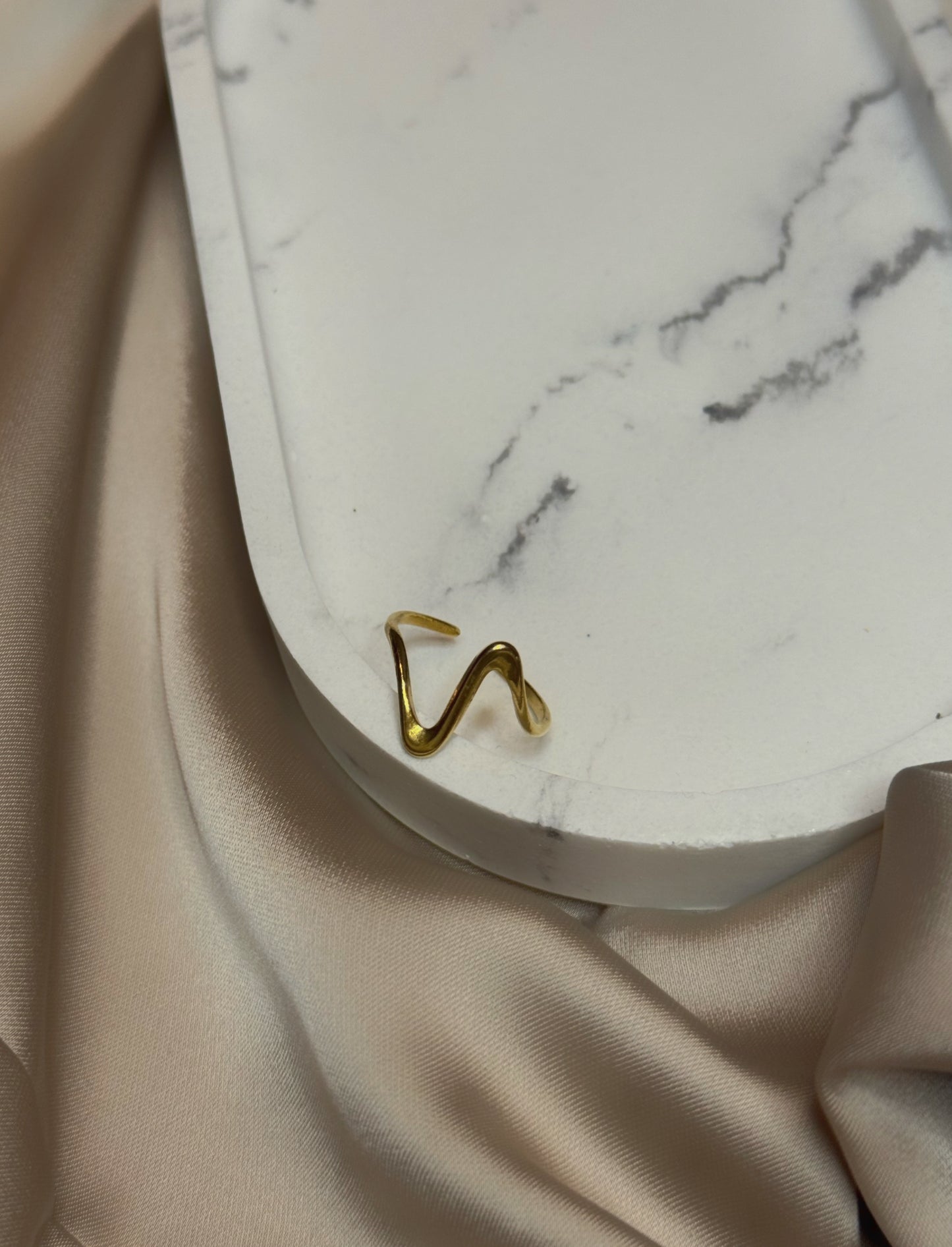 Gold Wave Ring | Gouden Golf Ring